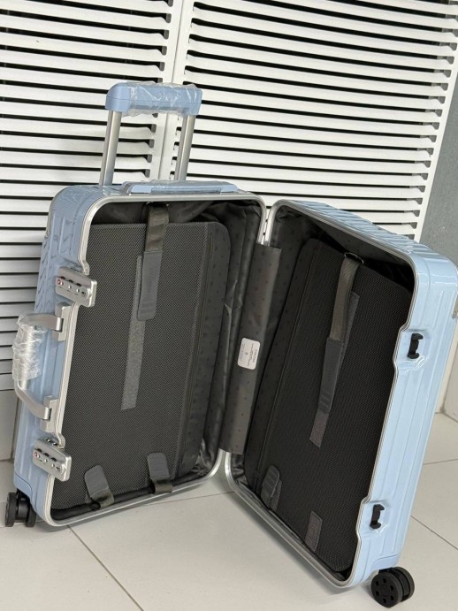 Чемодан Rimowa 13793