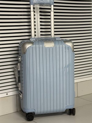 Чемодан Rimowa 13793