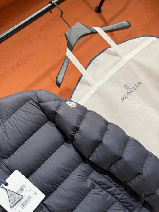 Куртка Moncler 5468