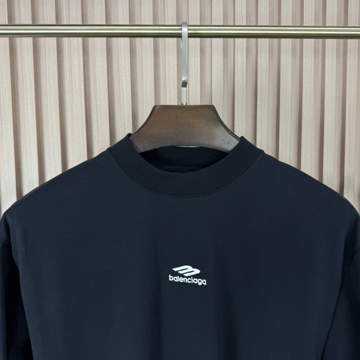 Футболка Balenciaga 17878 1