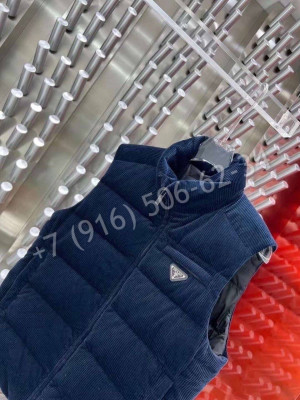 Жилетка вельветовая Prada 22146