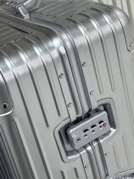 Чемодан Rimowa 13793 1