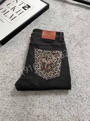 Джинсы Burberry 22147