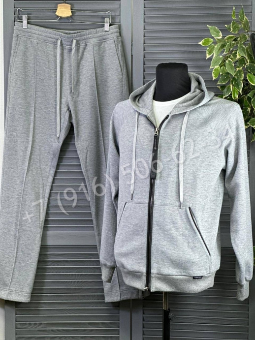 Прогулочный костюм Tom Ford 24105