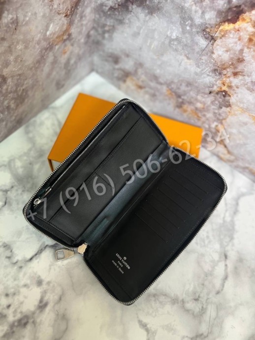 Портмоне Louis Vuitton из кожи крокодила 17821