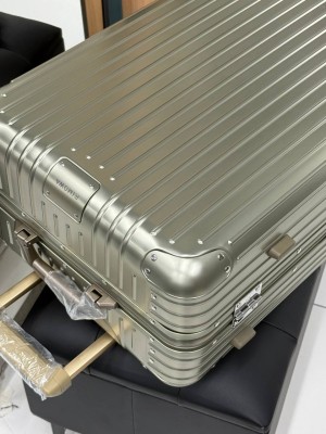 Чемодан Rimowa 13793 3