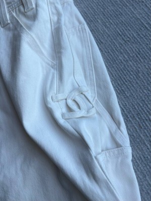 Джинсы Chanel 7390