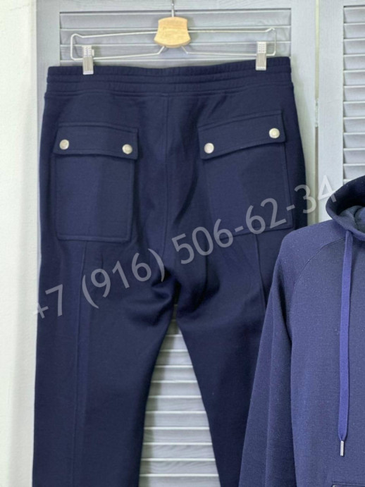 Прогулочный костюм Tom Ford 24106