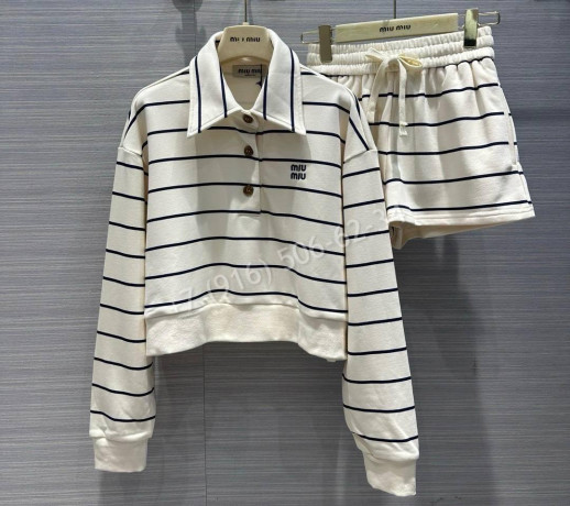 Костюм MIU MIU 32436