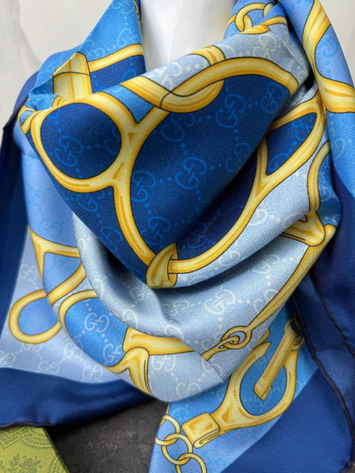 Платок Gucci 36000 1