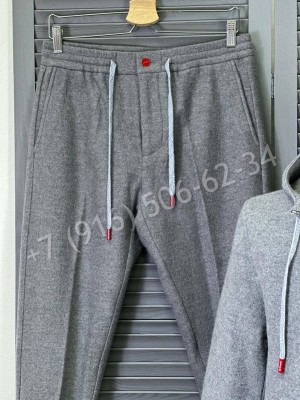 Кашемировый костюм KITON 24110