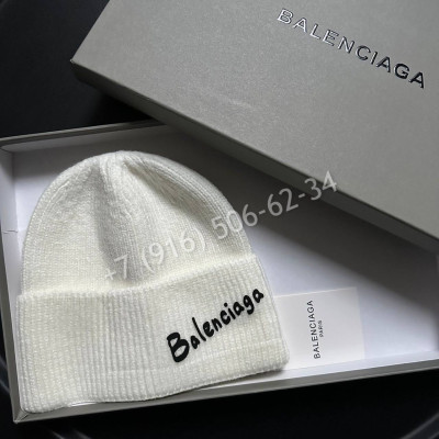 Шапка Balenciaga 7652