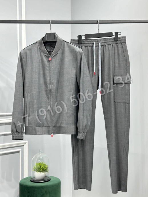 Прогулочный костюм KITON 18151