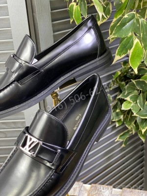 Лоферы Louis Vuitton 10060