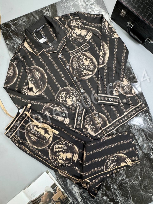 Прогулочный костюм из шелка Dolce & Gabbana 30836