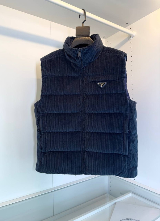 Жилетка Prada 24831