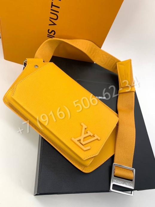 Поясная сумка Louis Vuitton 16611