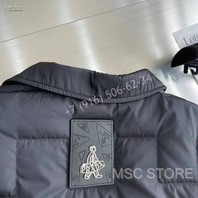 Куртка Prada 8905