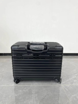 Дорожный чемодан RIMOWA 34833