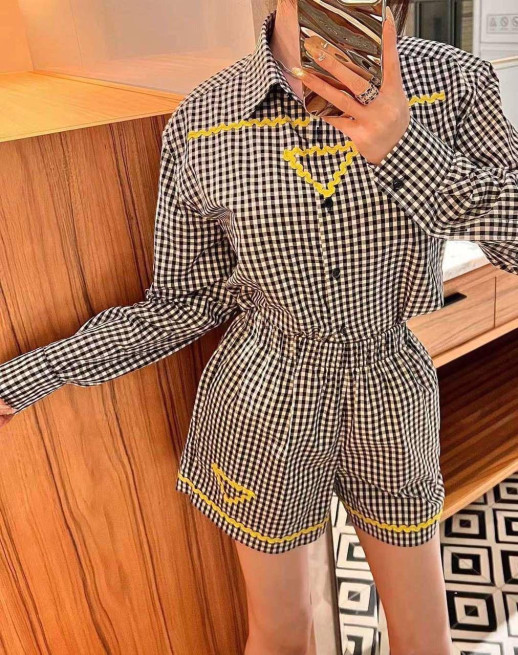 Костюм PRADA 32447