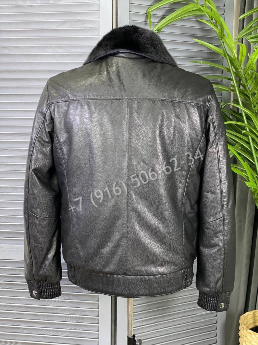 Кожаная куртка Brunello Cucinelli 6392