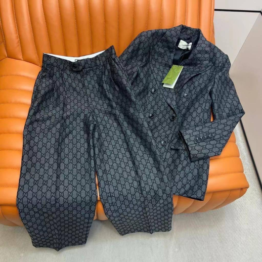 Спортивный костюм Gucci 12468