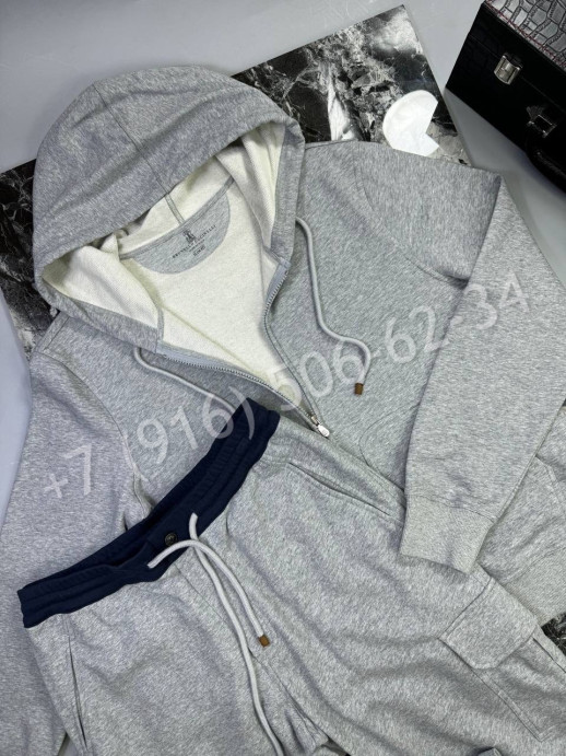 Прогулочный костюм Brunello Cucinelli 29540