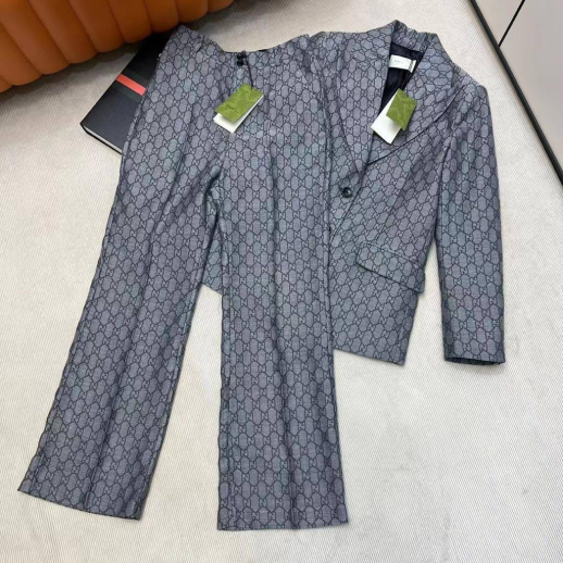 Спортивный костюм Gucci 12469