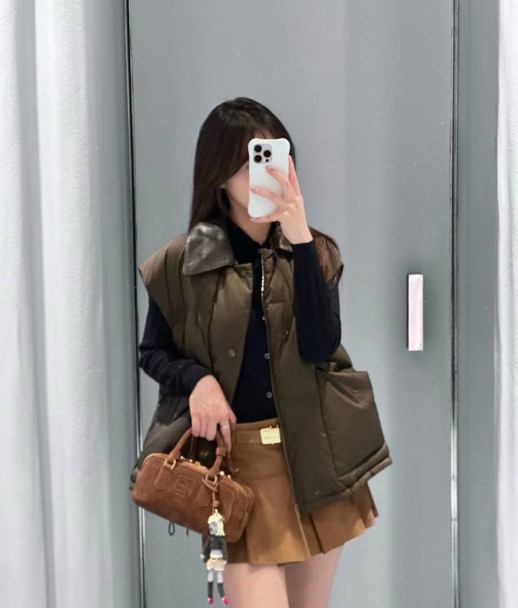 Жилетка Miu Miu 10588