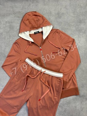 Прогулочный костюм KITON 32054