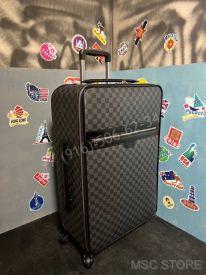 Чемодан Louis Vuitton 10074