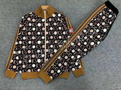 Спортивный костюм Gucci 18860