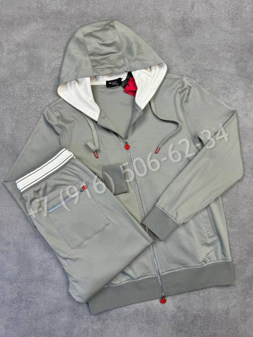 Прогулочный костюм KITON 32055