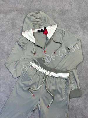 Прогулочный костюм KITON 32055