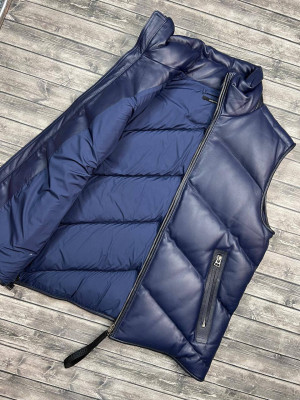 Жилетка из кожи Tom Ford 11482