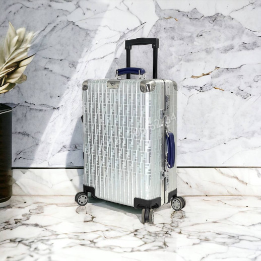 Чемодан Rimova 34831