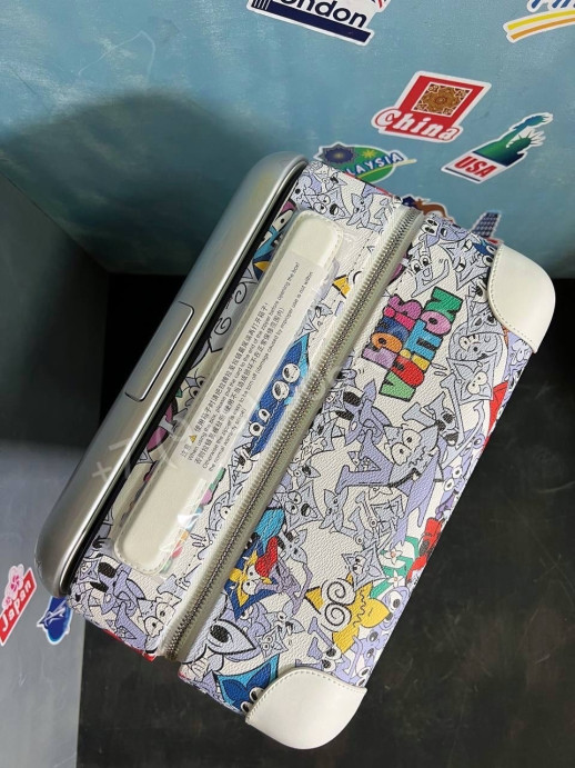 Чемодан Louis Vuitton 13791