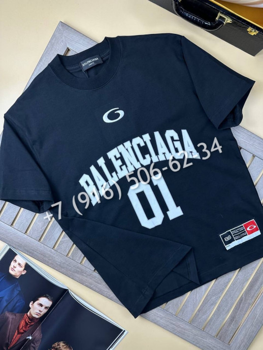 Футболка Balenciaga 7402 2