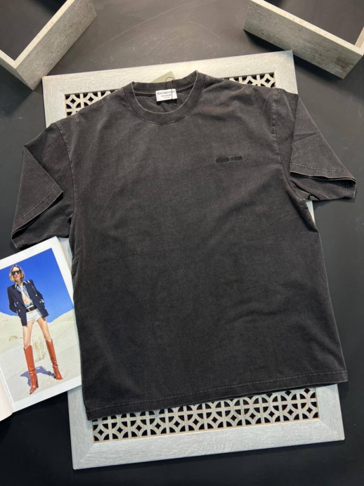 Футболка Balenciaga 15654