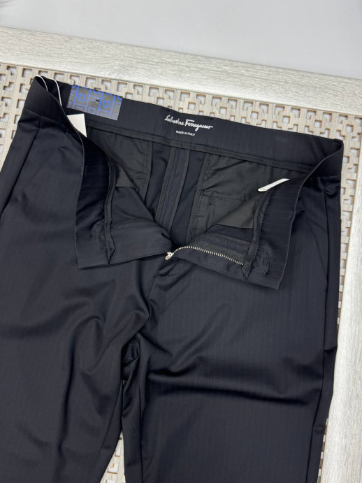 Брюки Salvatore Ferragamo 19200