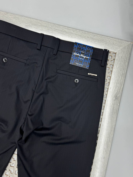 Брюки Salvatore Ferragamo 19200