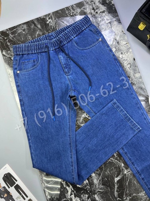 Джинсы брючного кроя CANALI 20574