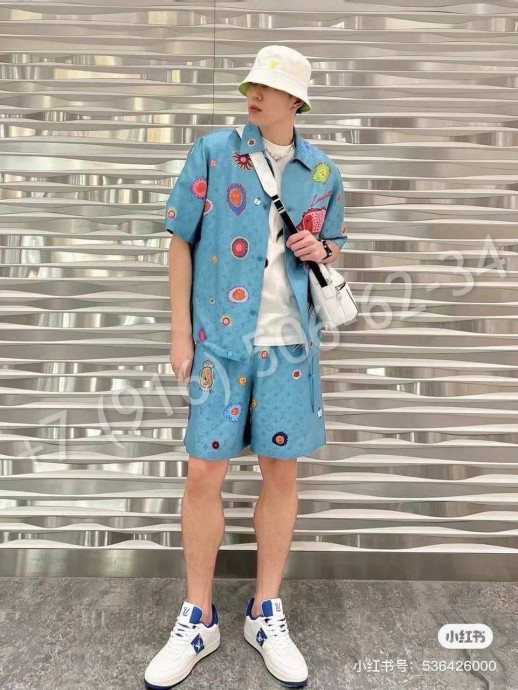 Костюм Louis Vuitton 31049