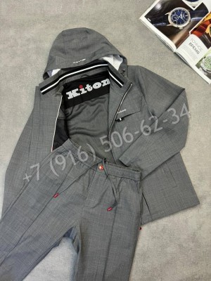 Прогулочный костюм KITON 32059
