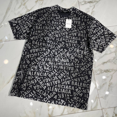Футболка Balenciaga 21369