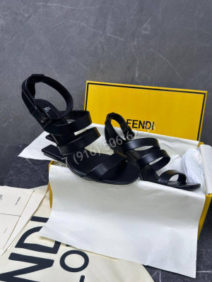 Босоножки Fendi 34652