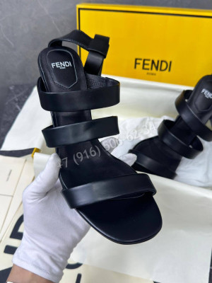 Босоножки Fendi 34652
