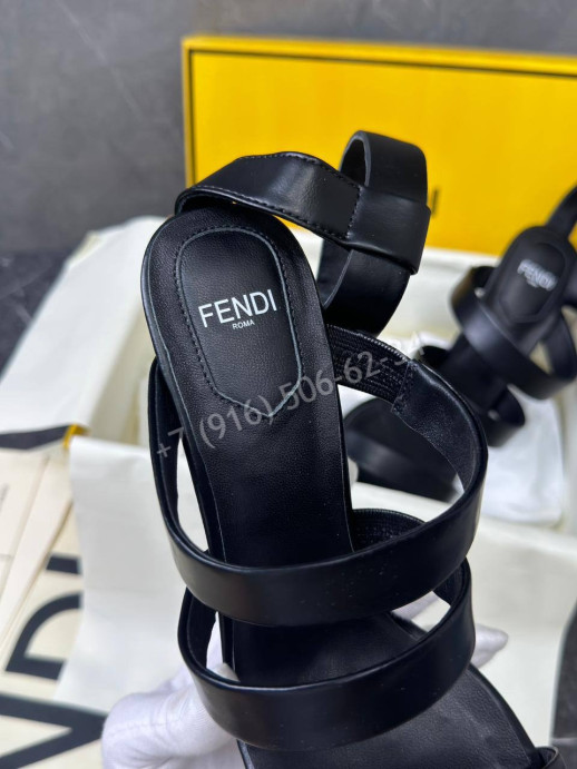 Босоножки Fendi 34652