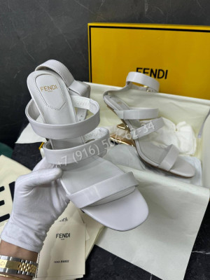 Босоножки Fendi 34653