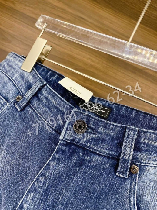 Джинсы Salvatore Ferragamo 5786